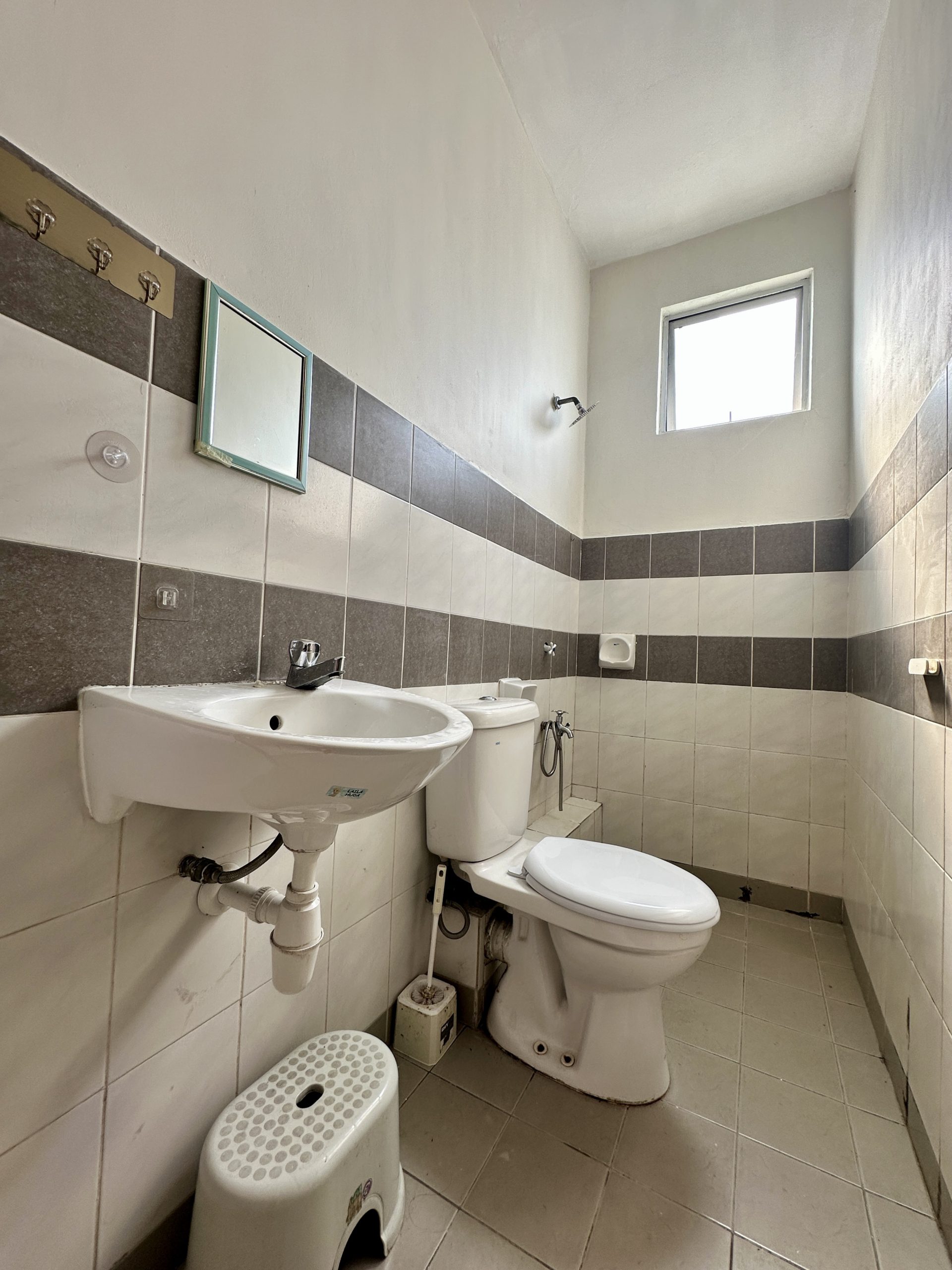 Angkasa Apartment, Block C, 2nd Floor, Inanam, Menggatal, Kolombong