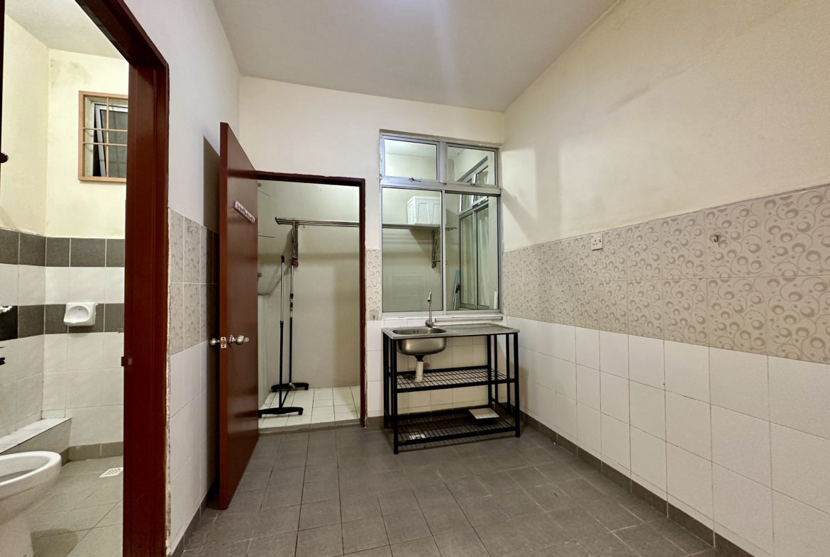 Angkasa Apartment, Block C, 2nd Floor, Inanam, Menggatal, Kolombong