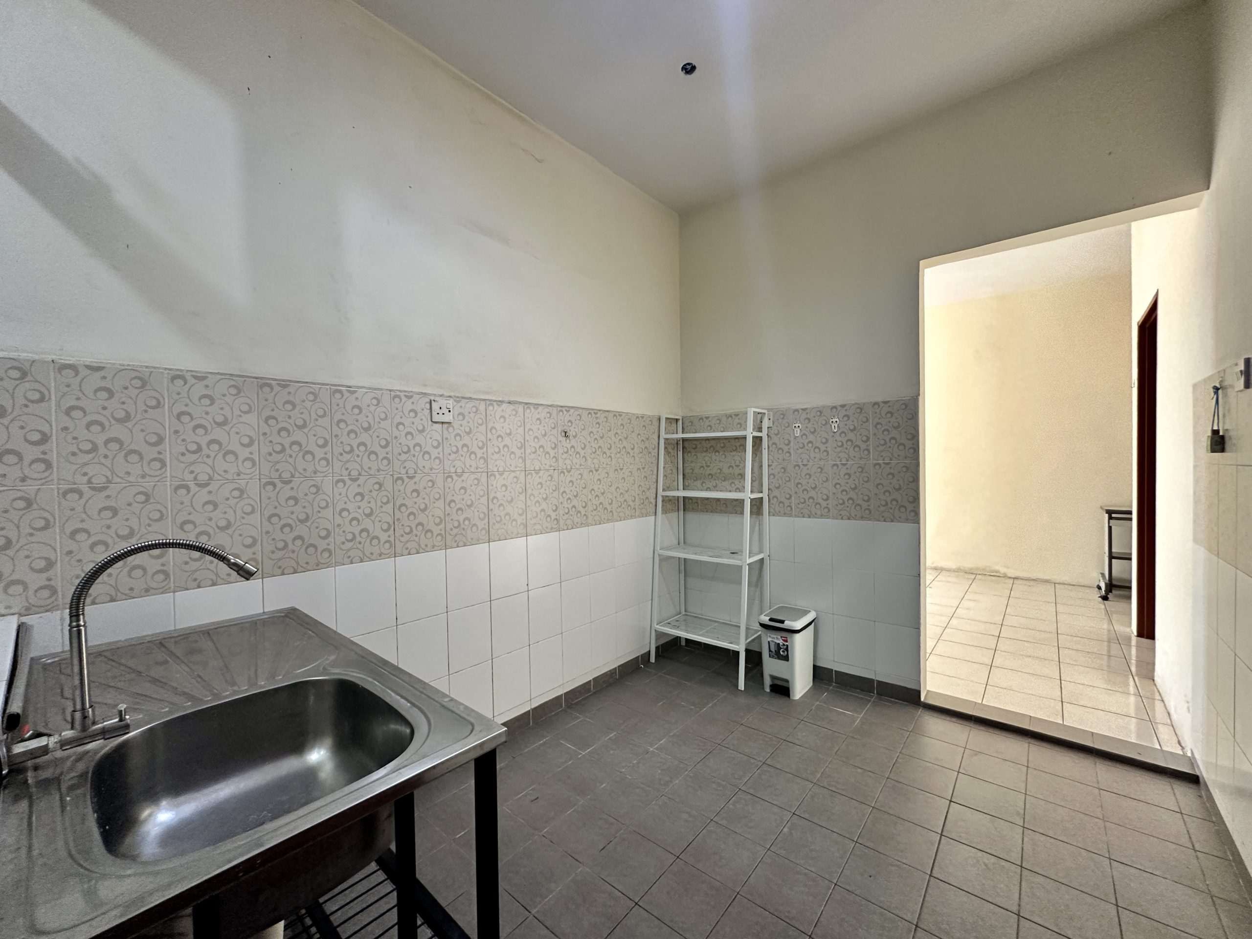 Angkasa Apartment, Block C, 2nd Floor, Inanam, Menggatal, Kolombong