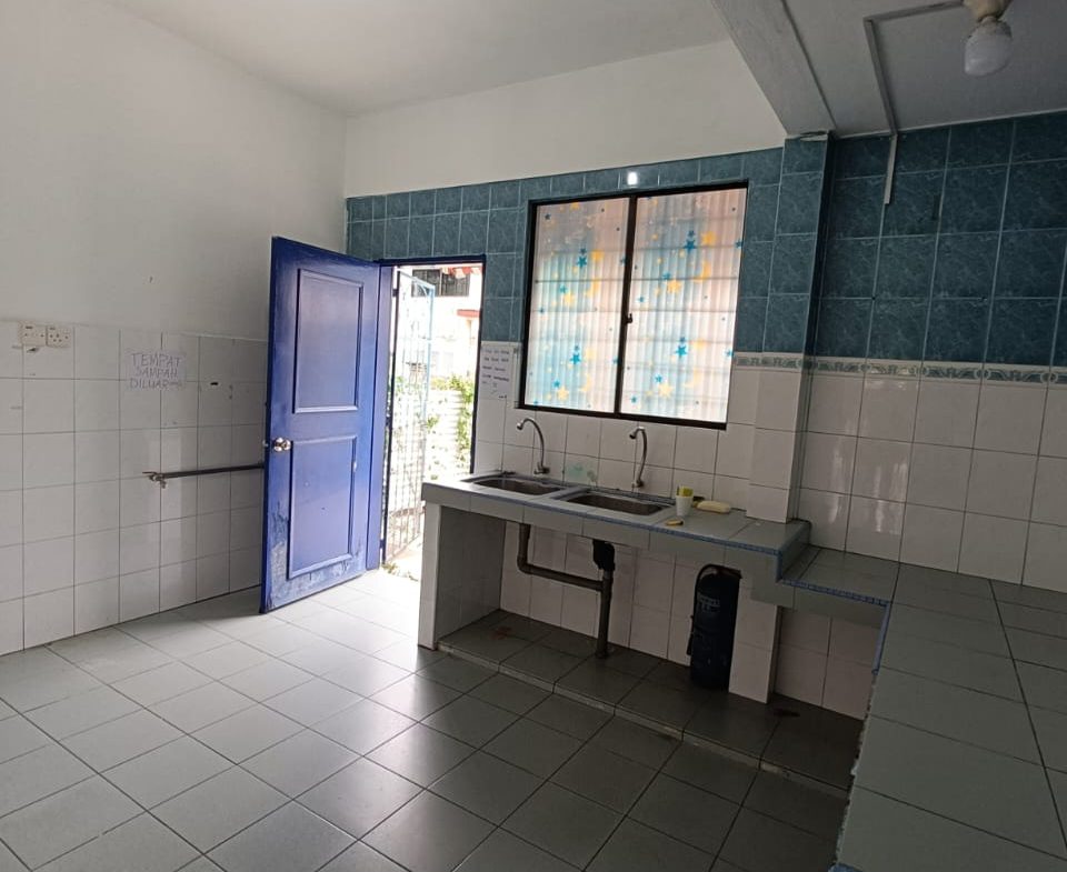 Penampang Taman Puluduk Block L Terrace house For Rent