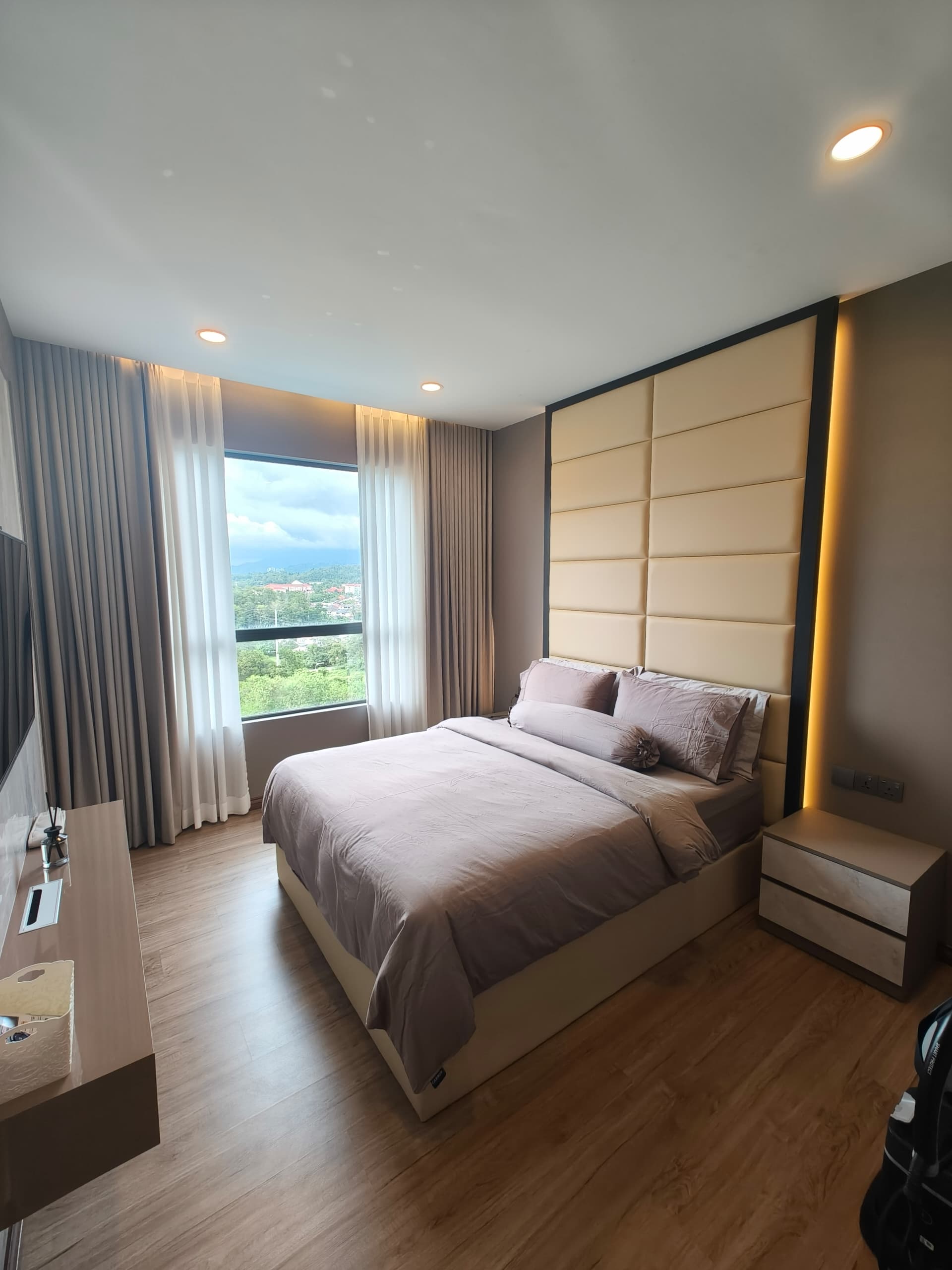 Bundusan The Gardens Condo Corner unit 5 Start Fully fully renovated for Rent