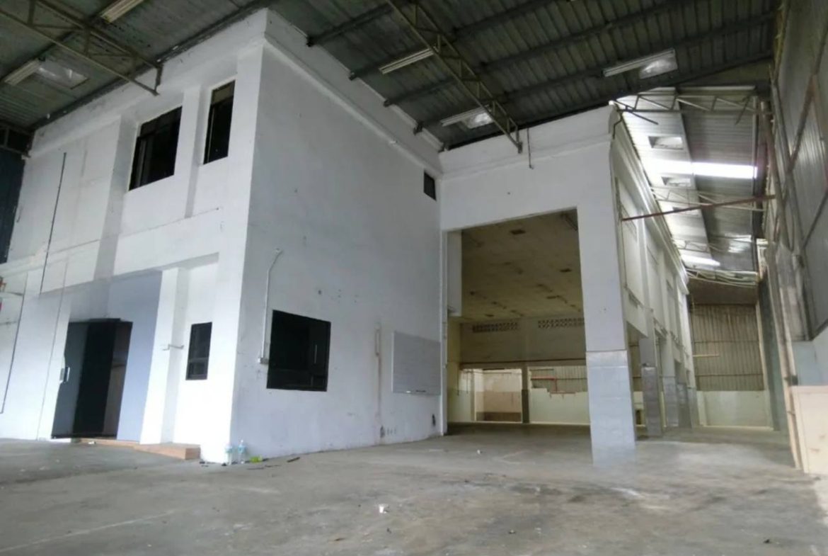 Taman Sri Yaacob 1.5Storey Corner Factory For Sale