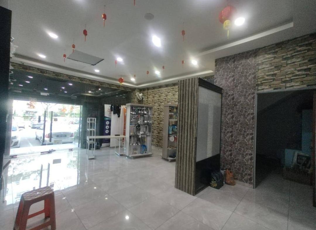Taman Impian Emas 2Storey Adjoing Shoplot For Sale