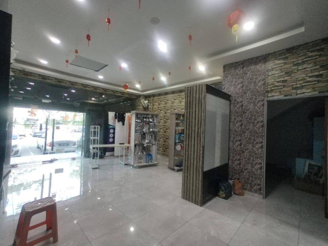 Taman Impian Emas 2Storey Adjoing Shoplot For Sale