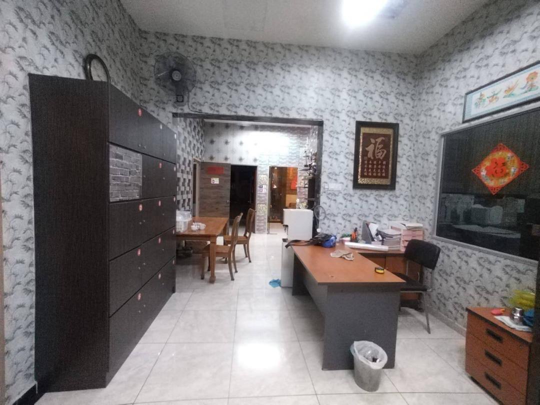 Taman Impian Emas 2Storey Adjoing Shoplot For Sale