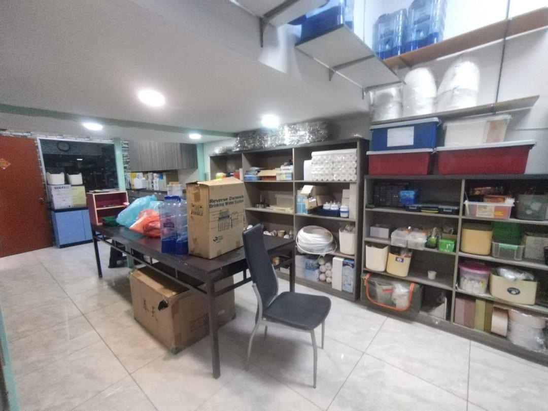 Taman Impian Emas 2Storey Adjoing Shoplot For Sale