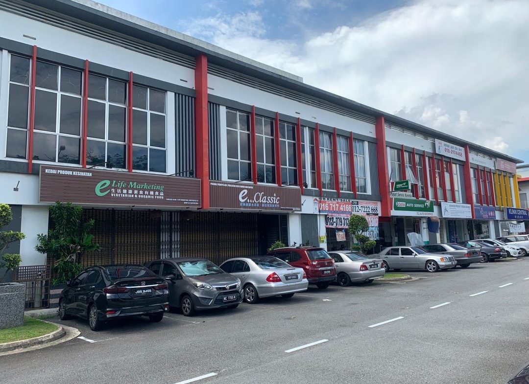 Taman Impian Emas 2Storey Adjoing Shoplot For Sale