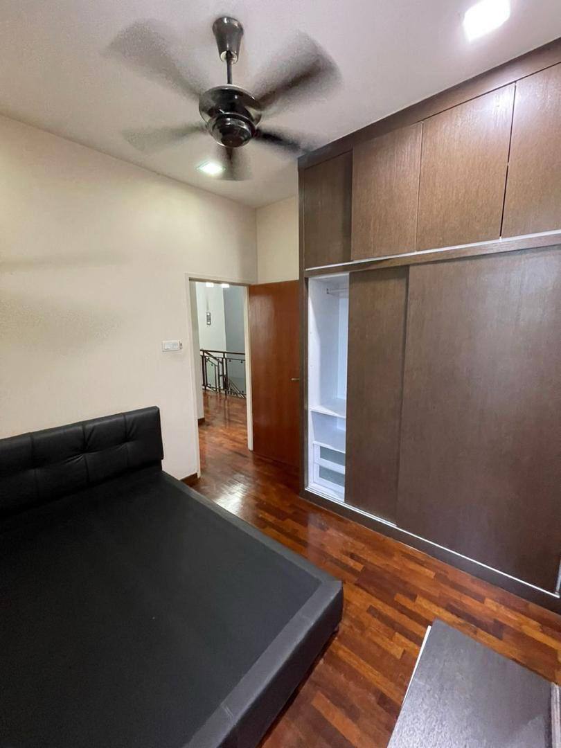 Seri Austin 2Storey Cluster Corner with Fully Renovated