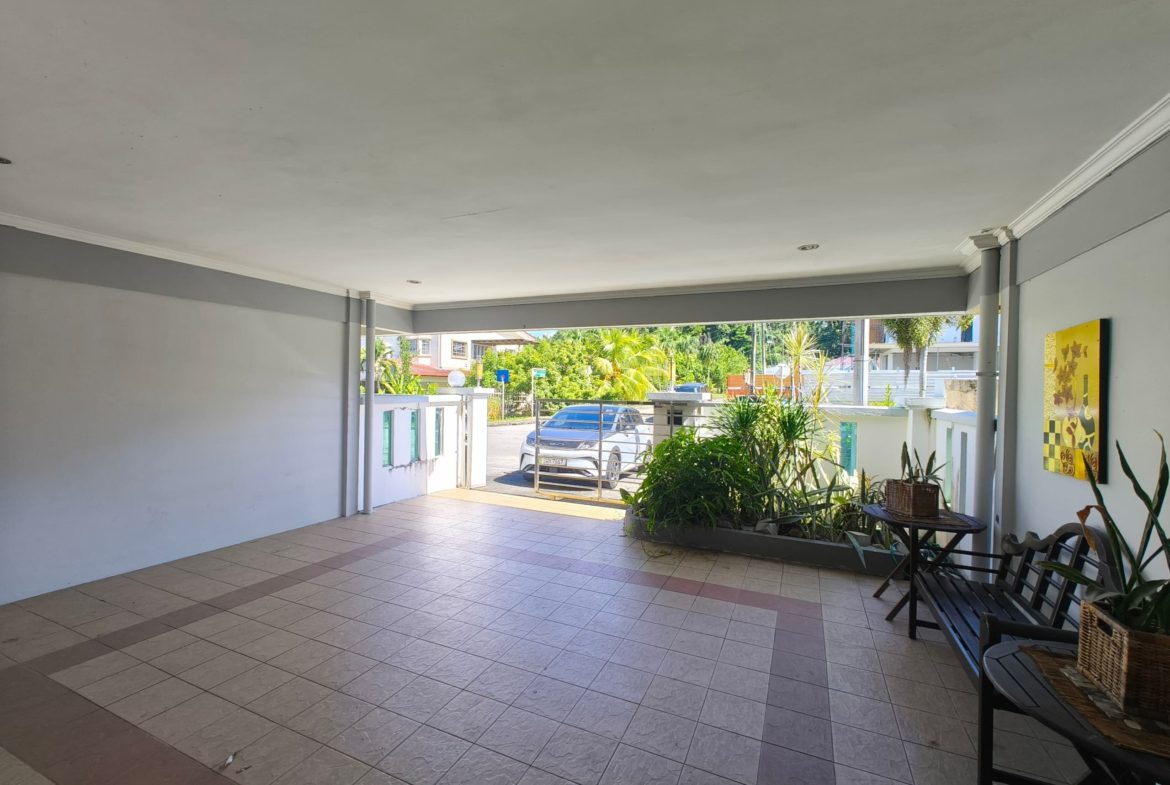 Taman Kingfisher Sulaman 2.5 Storey Terrace House Sepanggar Sulaman For Sales