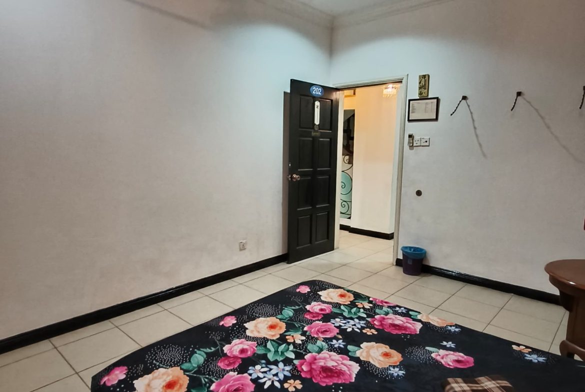 Taman Kingfisher Sulaman 2.5 Storey Terrace House Sepanggar Sulaman For Sales