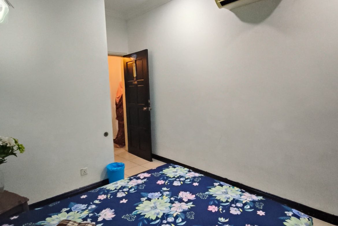 Taman Kingfisher Sulaman 2.5 Storey Terrace House Sepanggar Sulaman For Sales