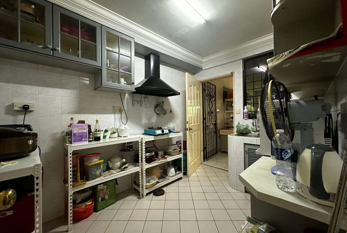 Taman Sinar Baru, 2-Storey Terrace, Renovated Extended, Damai, Luyang