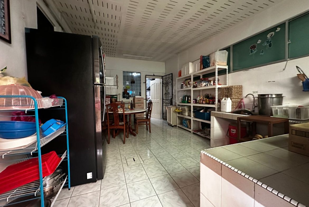 Taman Sinar Baru, 2-Storey Terrace, Renovated Extended, Damai, Luyang