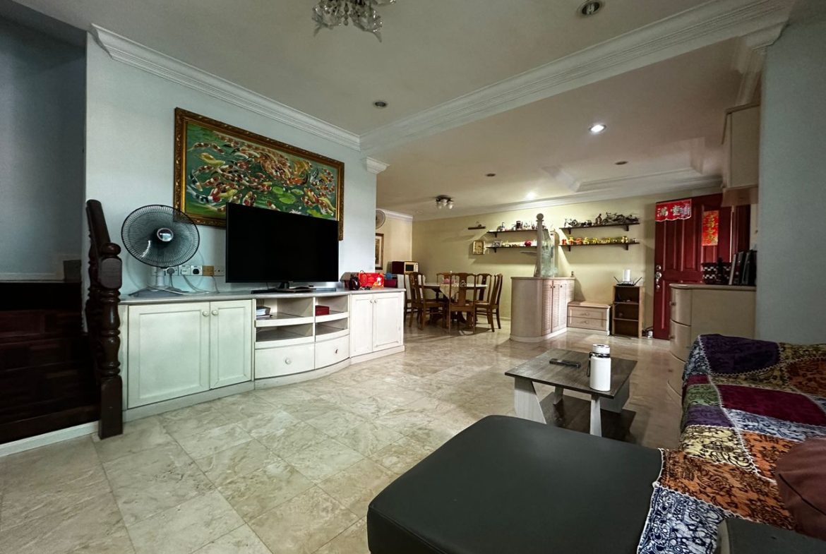 Taman Sinar Baru, 2-Storey Terrace, Renovated Extended, Damai, Luyang
