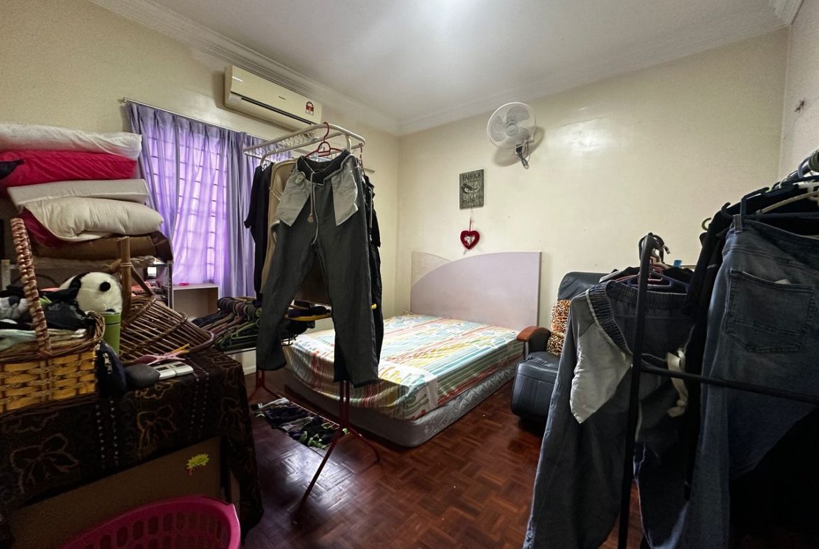 Taman Sinar Baru, 2-Storey Terrace, Renovated Extended, Damai, Luyang