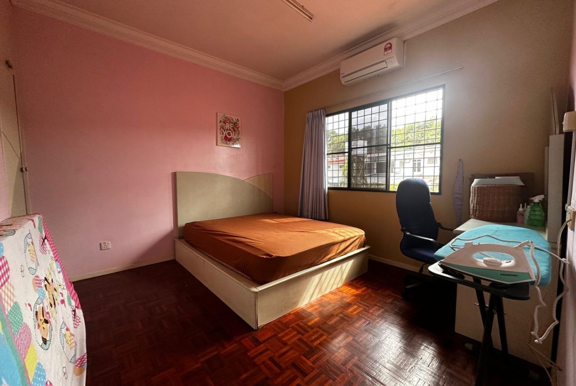 Taman Sinar Baru, 2-Storey Terrace, Renovated Extended, Damai, Luyang