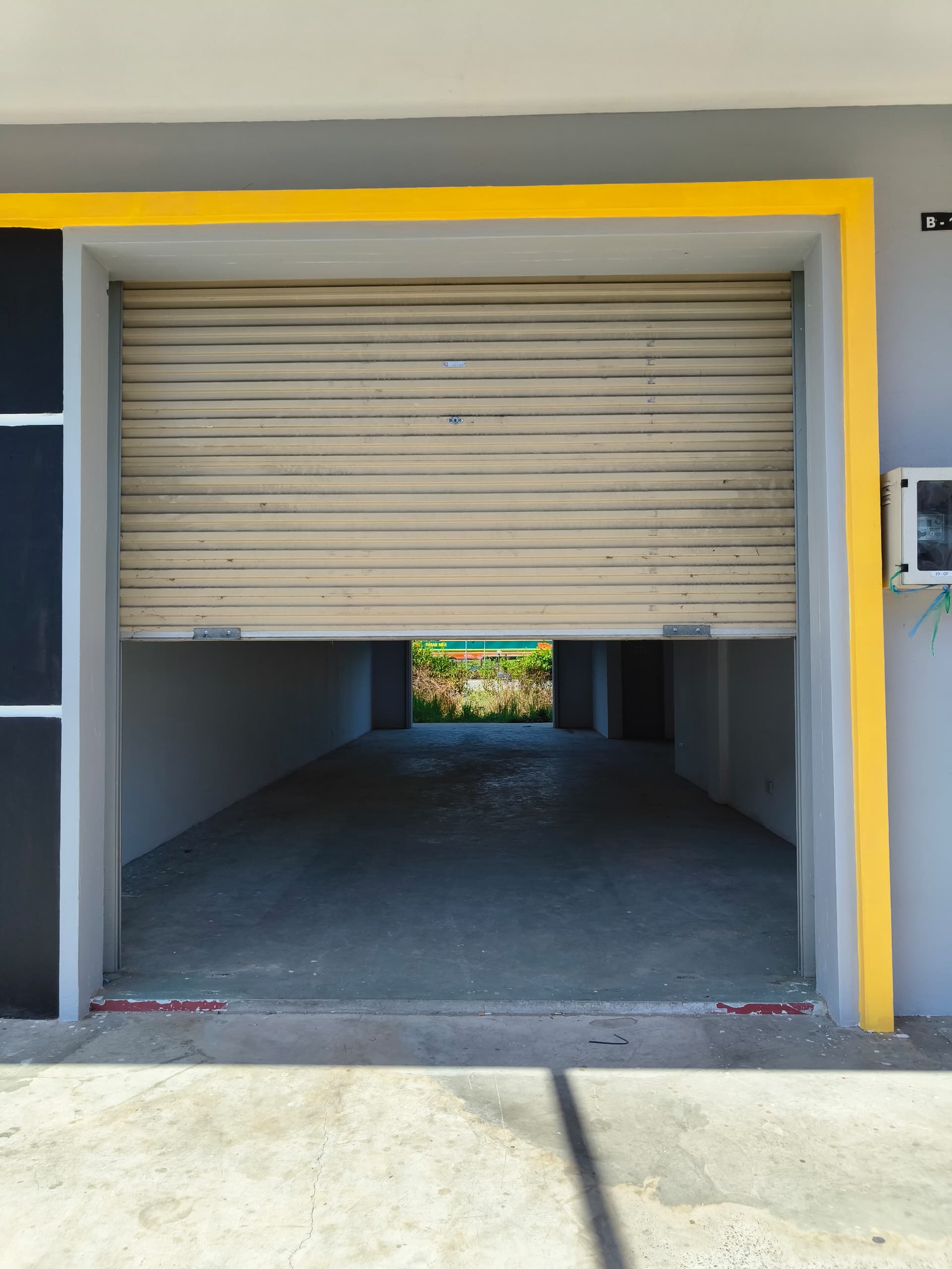 Tuaran Plaza Legacy 3unit Side by side 3 unit Shop lot for rent