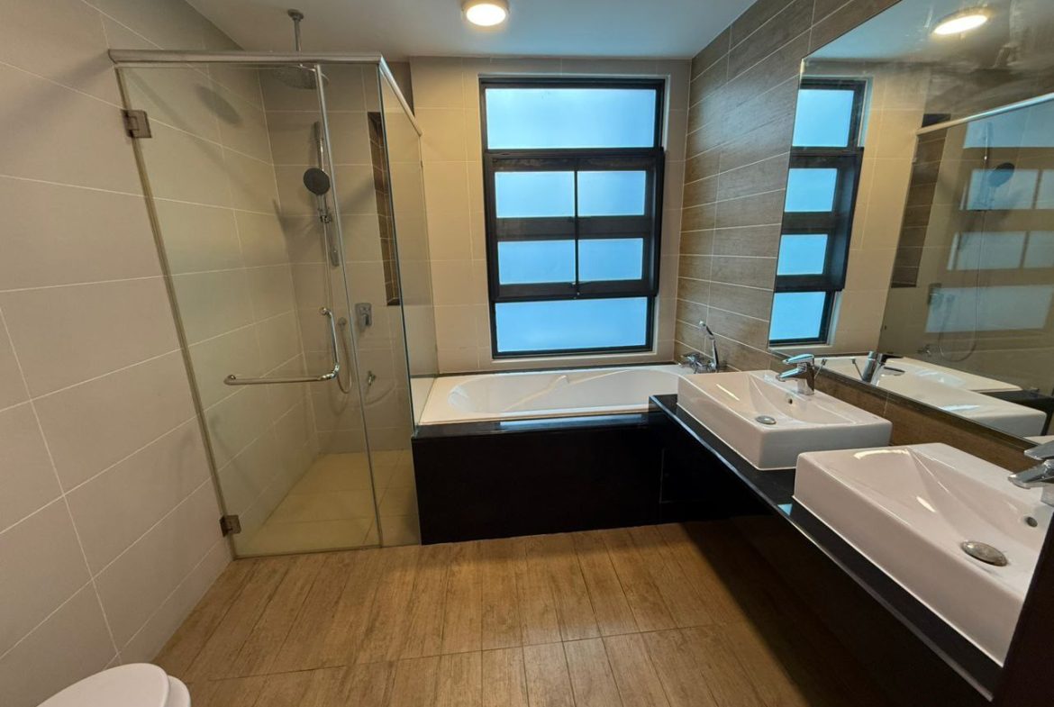 Estuari Garden Nusajaya Double Storey Superlink Renovated House