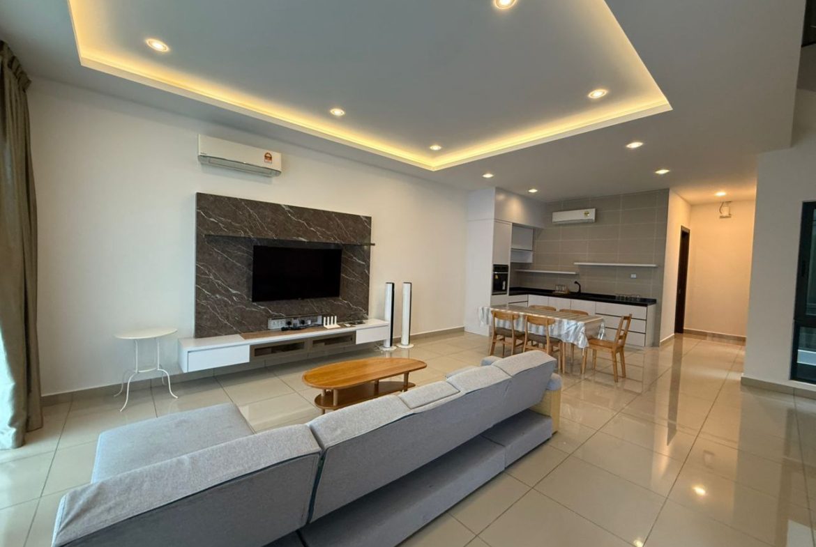 Estuari Garden Nusajaya Double Storey Superlink Renovated House