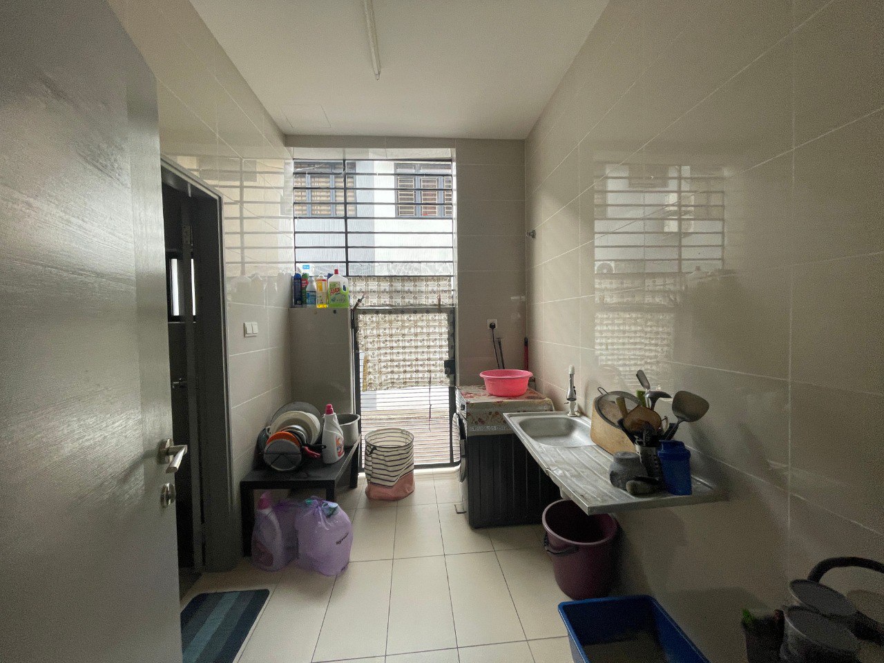 Horizon Hills The Valley West Double Storey Terrace with Partially Renovation House