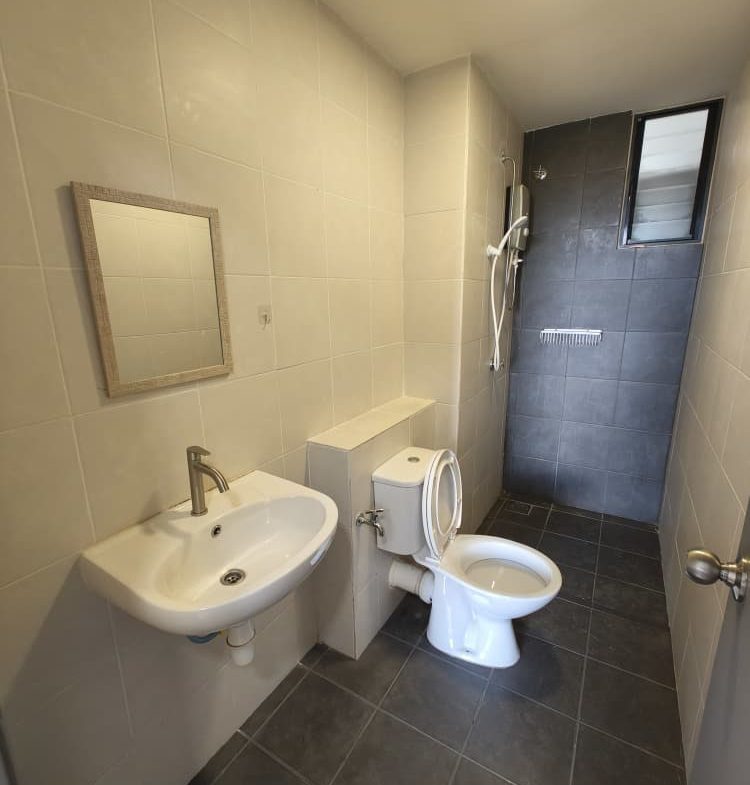The Garden Condo Bundusan Corner Unit For Sale