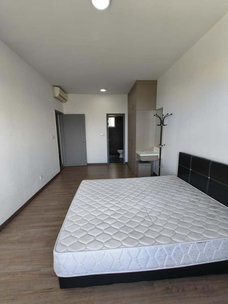 The Garden Condo Bundusan Corner Unit For Sale