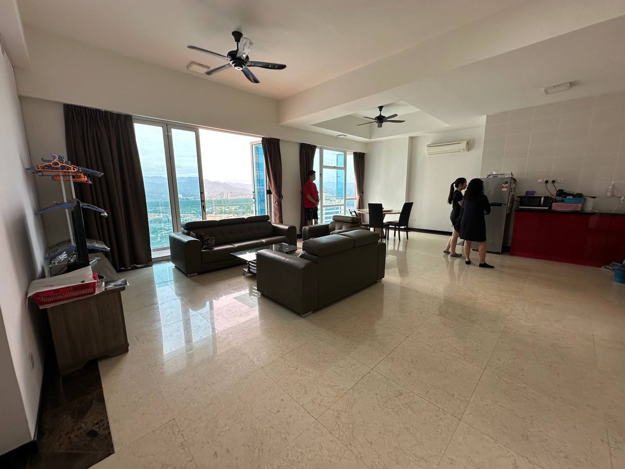 1 Borneo Condominium for Rent