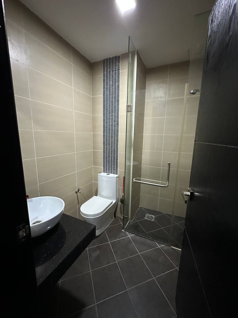 1 Borneo Condominium for Rent