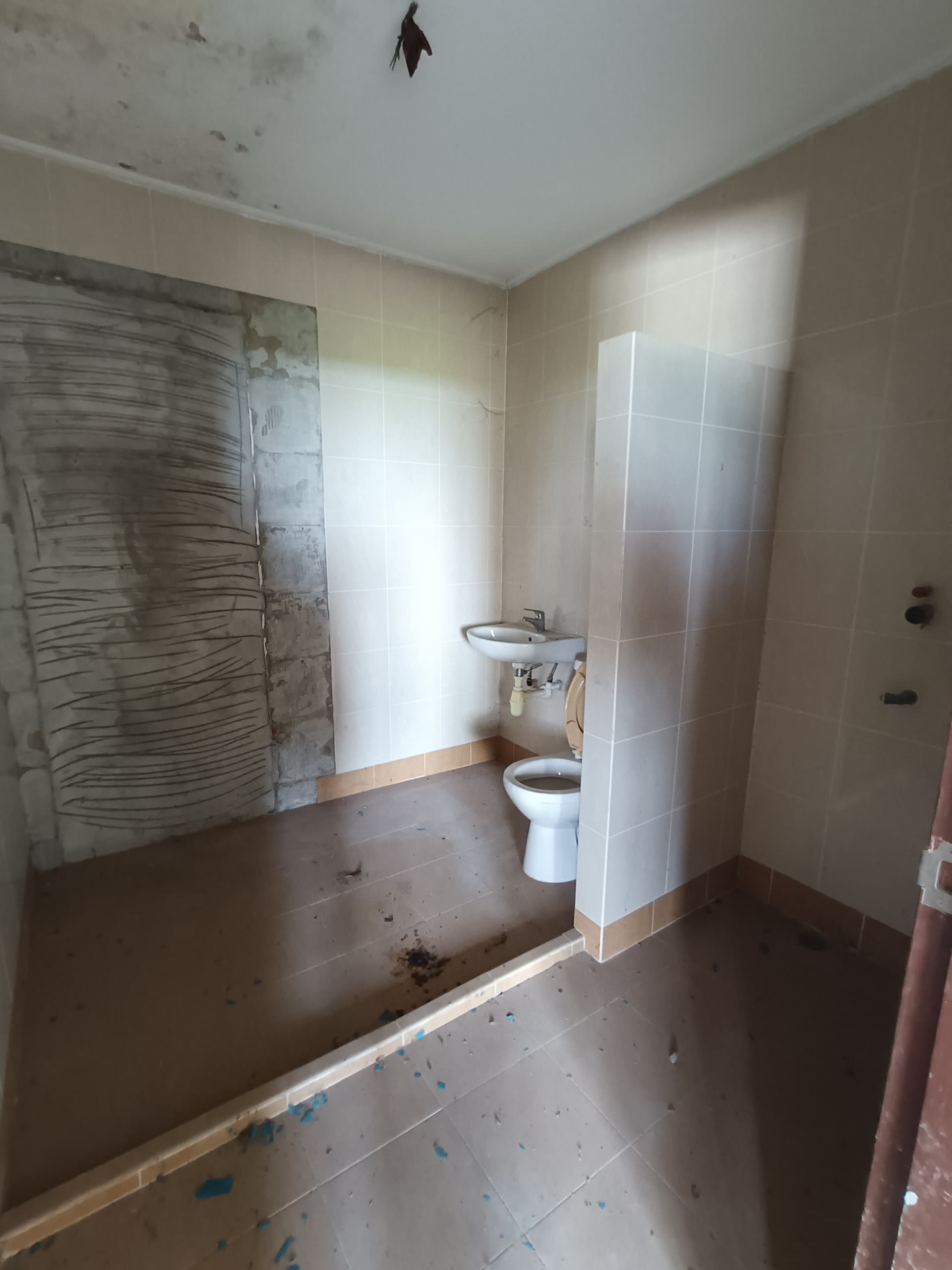 2 Storey Bungalow At Lorong Raja Udang 10, Kingfisher For Sale