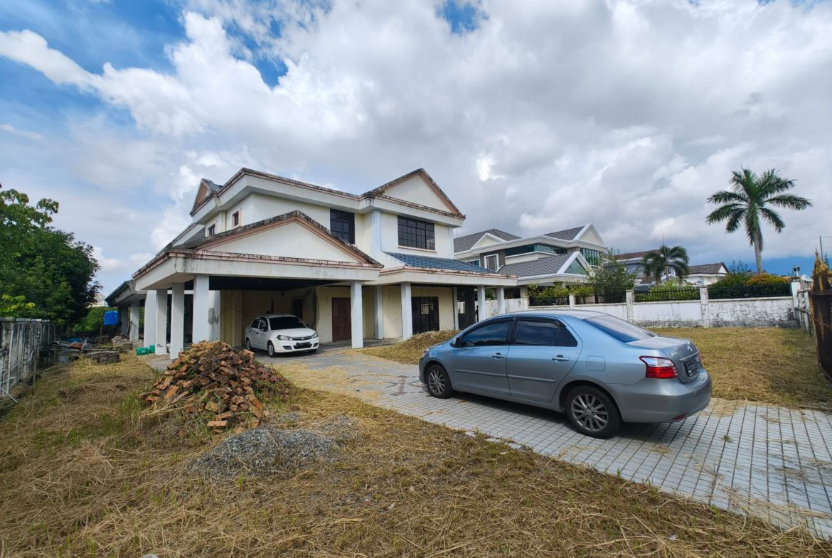 2 Storey Bungalow At Lorong Raja Udang 10, Kingfisher For Sale