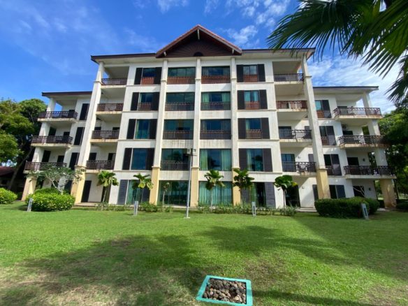 Seaview Spa Villa @ Nexus Residence, Karambunai For Sale