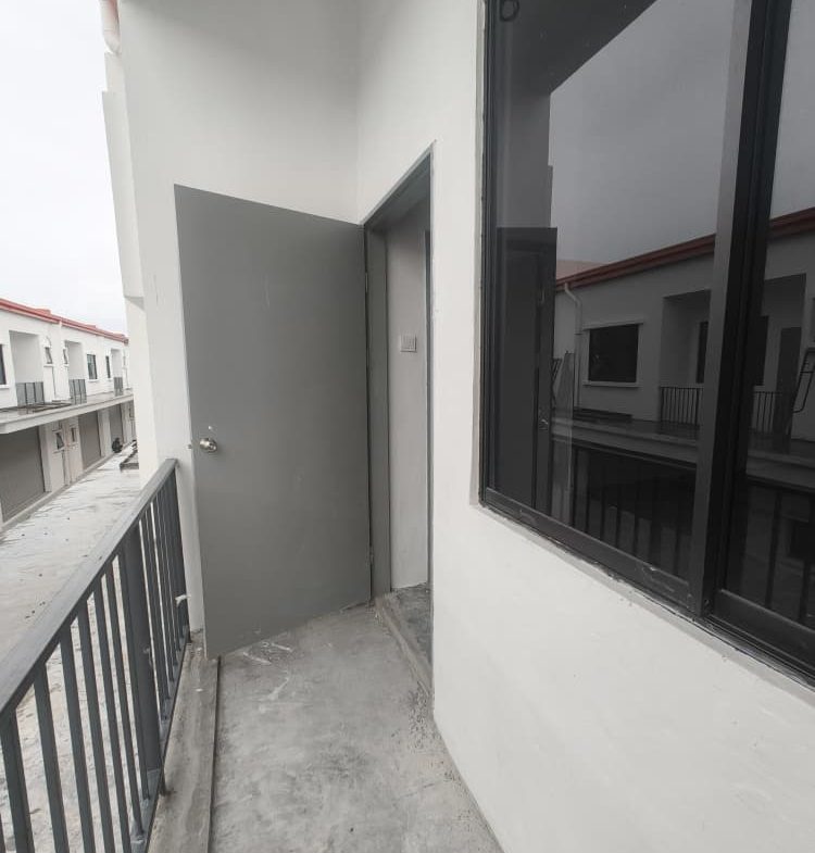 Parkland Benoni Papar 1st Floor Shop Lot For Rent