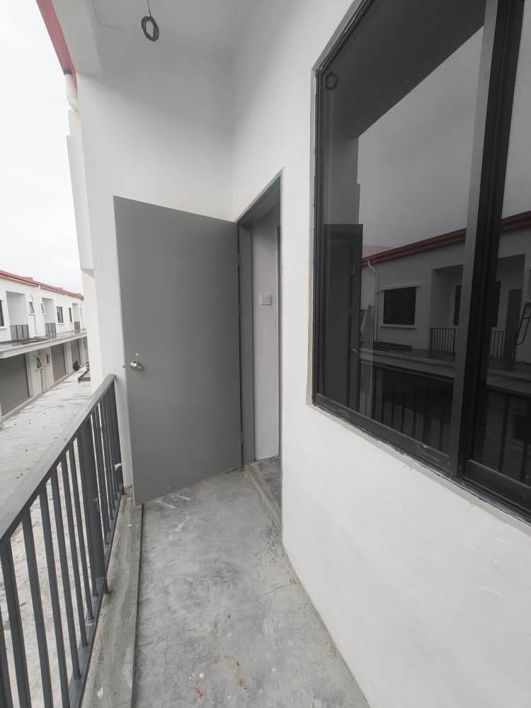 Parkland Benoni Papar 1st Floor Shop Lot For Rent