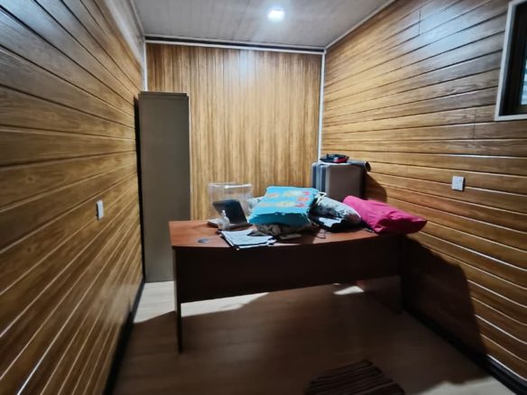 Tuaran Warehouse Kampung Jawa Jalan Serusup with Office And House Room For Rent