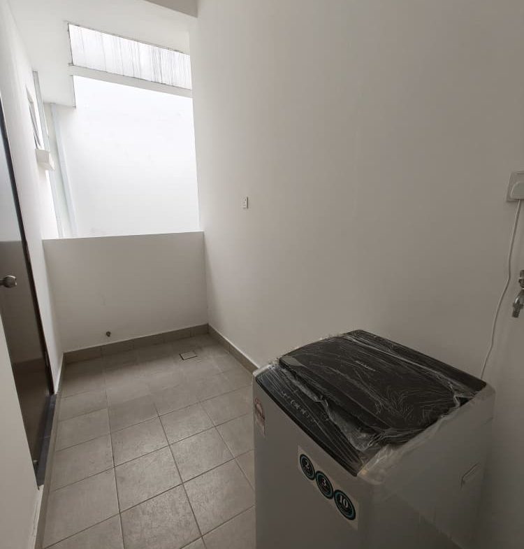 Bundusan Tropicana Landmark Condominium Penthouse Fully furnished with 3 Car Park For Sale