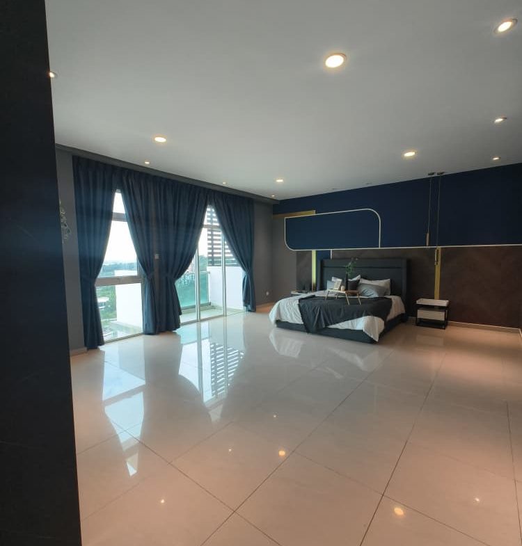 Bundusan Tropicana Landmark Condominium Penthouse Fully furnished with 3 Car Park For Sale