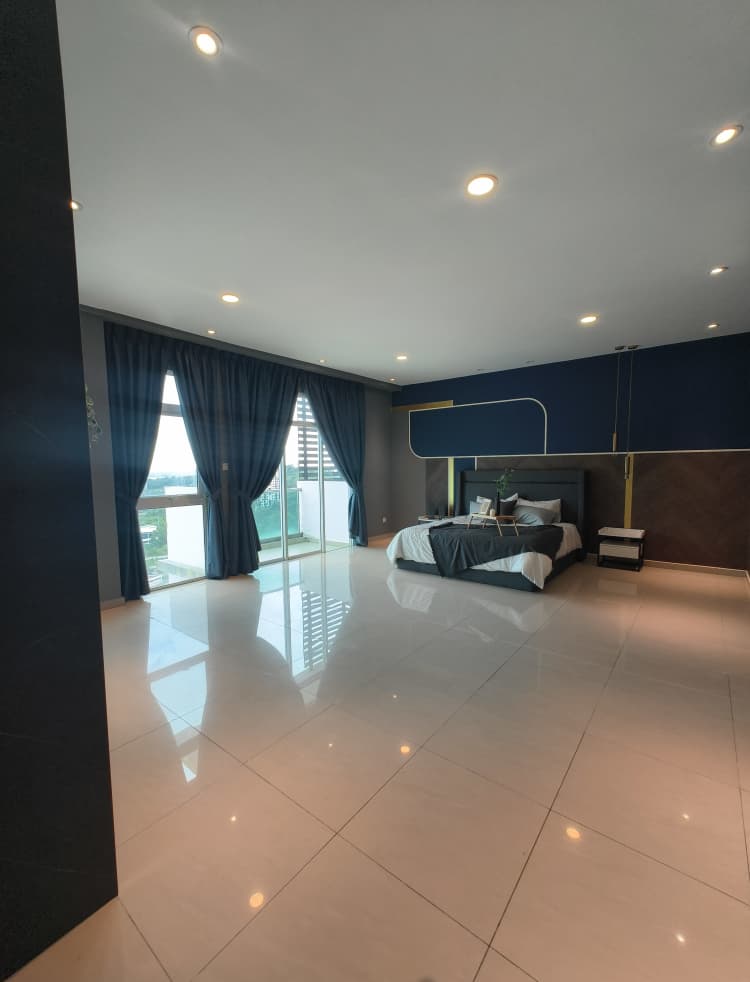 WhatsApp Image 2025-10-02 at 01.04.29 (2) Bundusan Tropicana Landmark Condominium Penthouse Fully furnished with 3 Car Park For Sale