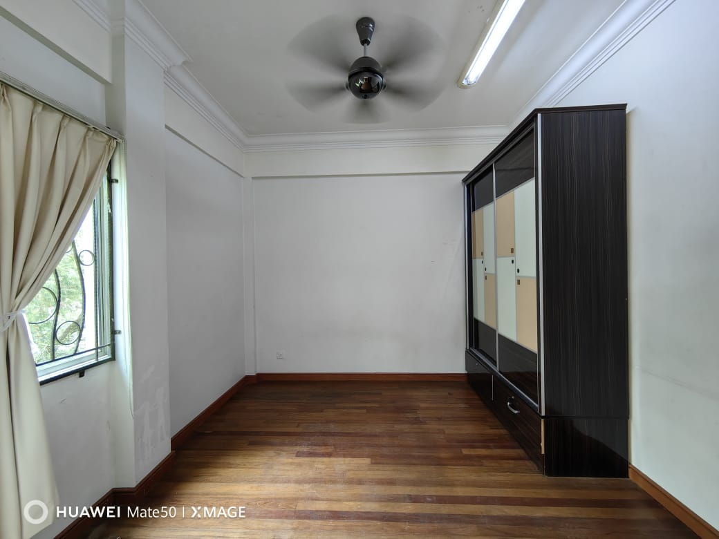 Seri Borneo Condominium, Iramanis for Rent