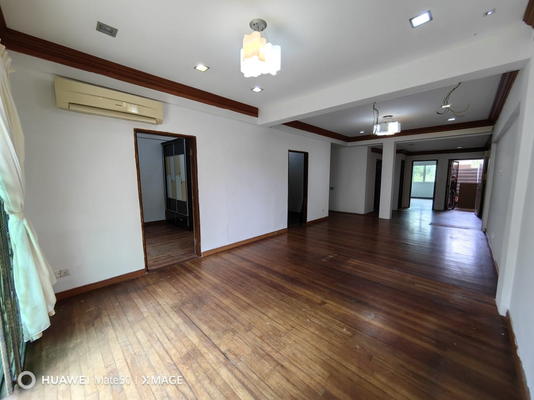 Seri Borneo Condominium, Iramanis for Rent