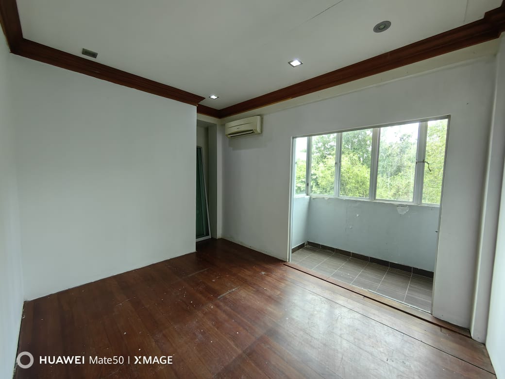 Seri Borneo Condominium, Iramanis for Rent