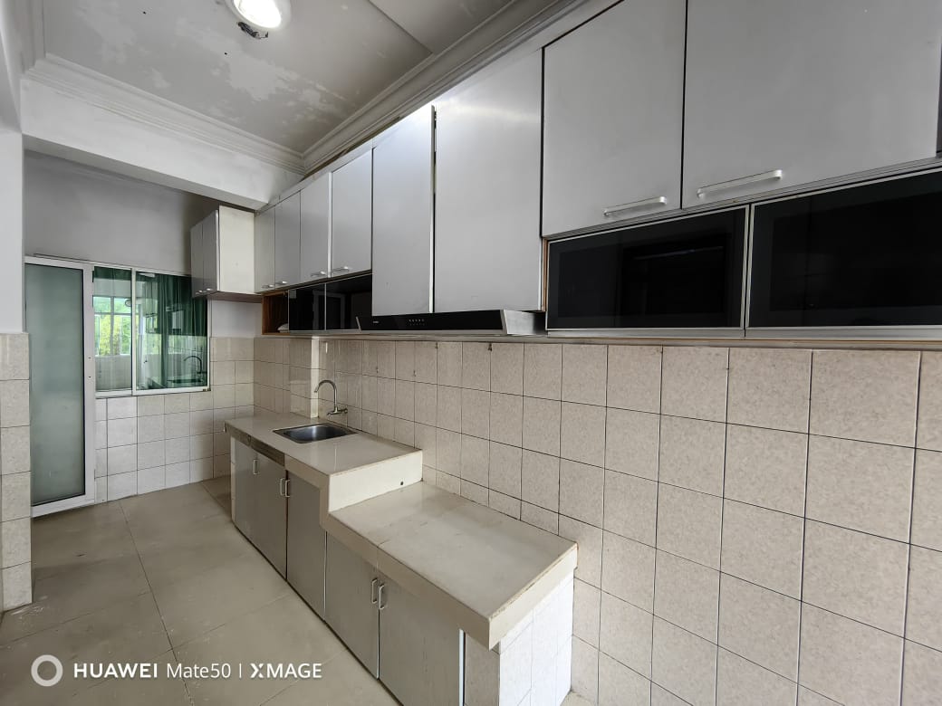 Seri Borneo Condominium, Iramanis for Rent