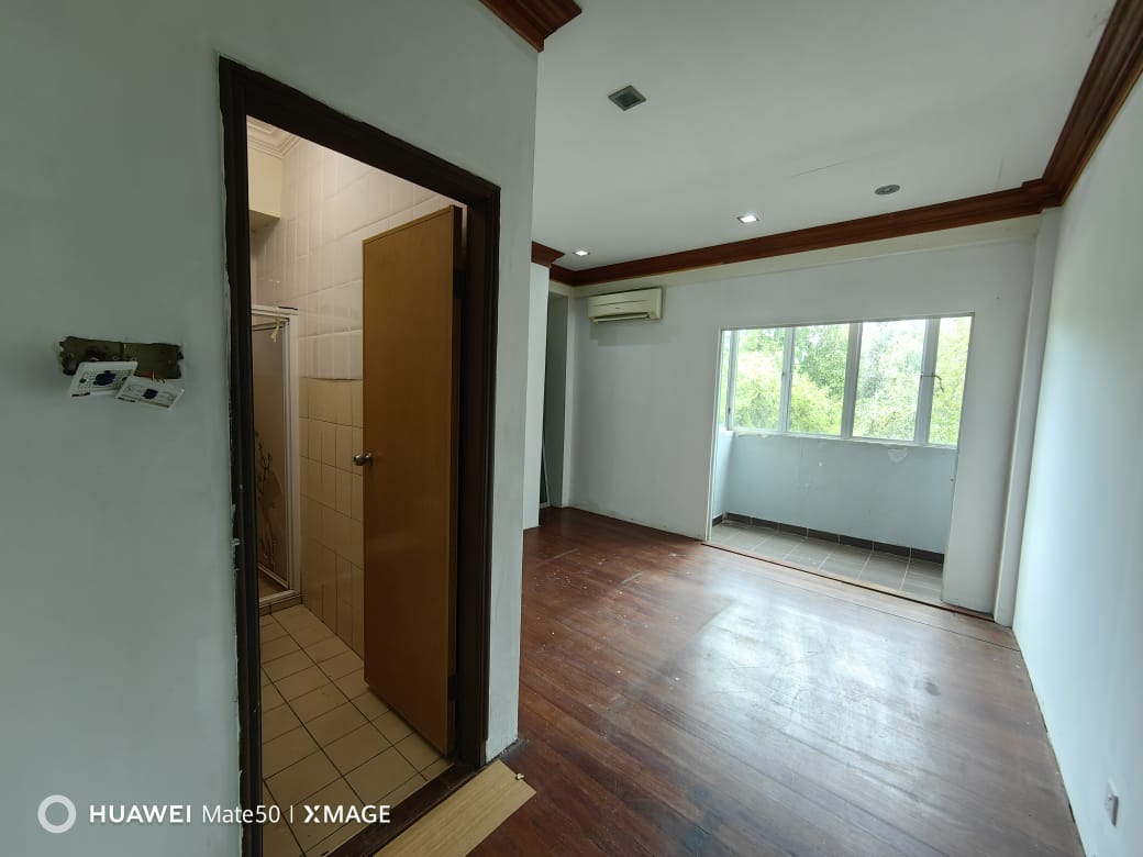 Seri Borneo Condominium, Iramanis for Rent