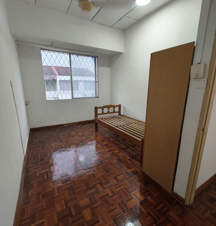 Lintas Hilltop Taman Regent 3 Storey Semi D For Rent