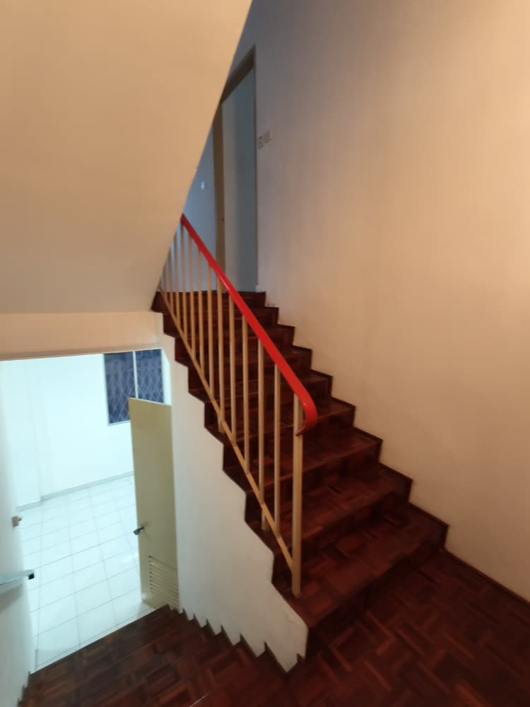 Lintas Hilltop Taman Regent 3 Storey Semi D For Rent