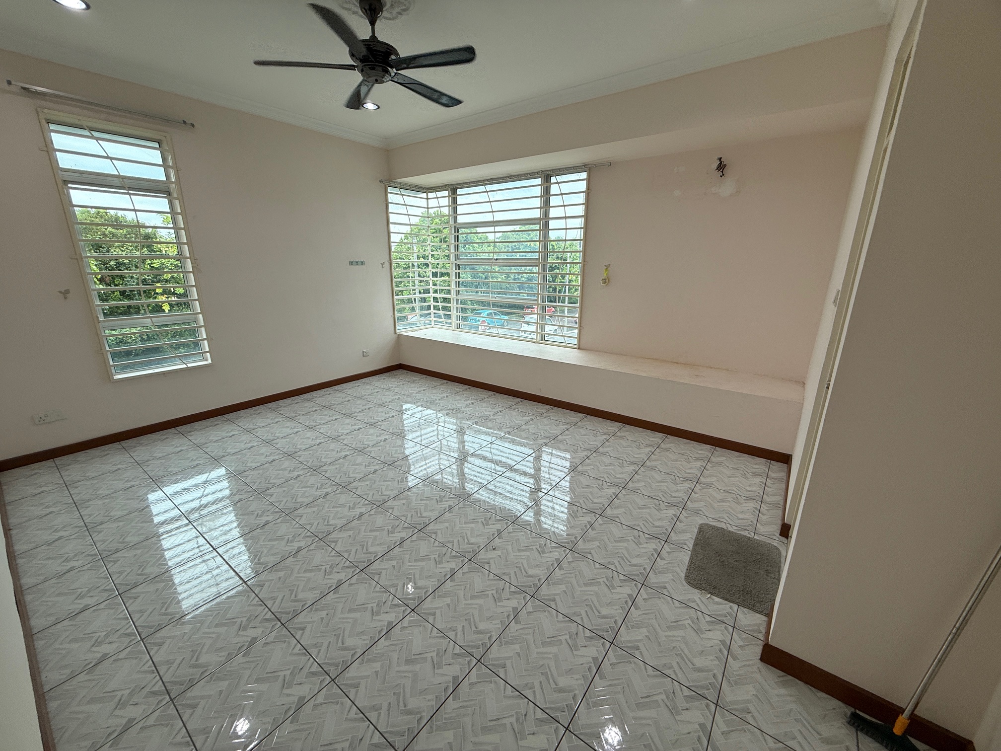 Taman Rimba, 2-Storey Terrace, Unfurnished, Telipok, UMS, KKIP