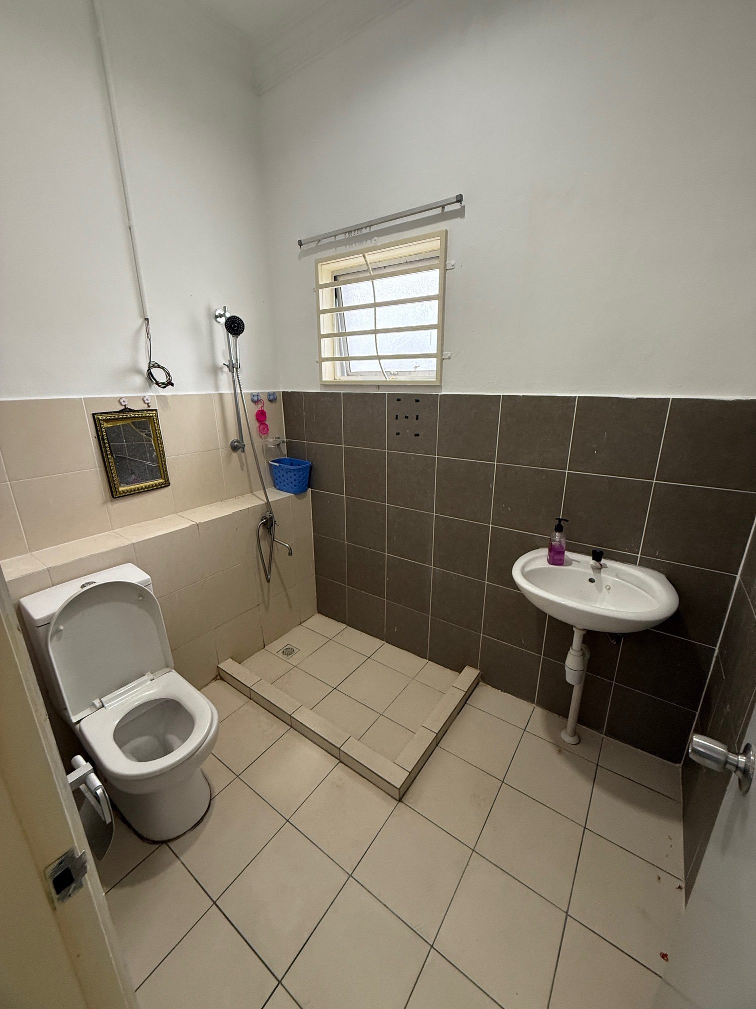 Taman Rimba, 2-Storey Terrace, Unfurnished, Telipok, UMS, KKIP