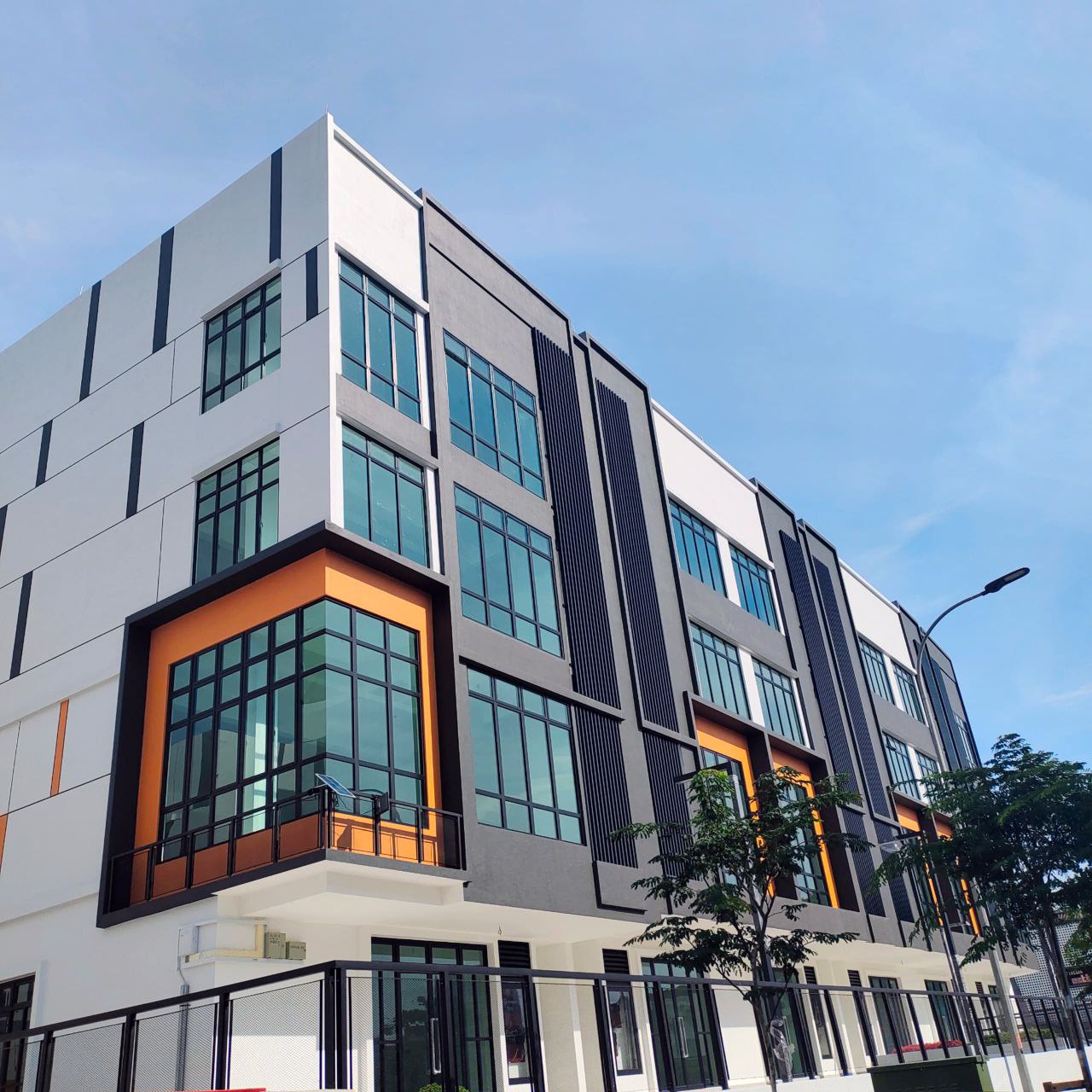 Pelangi Avenue Four Storey Commercial Shoplot with Private Lift