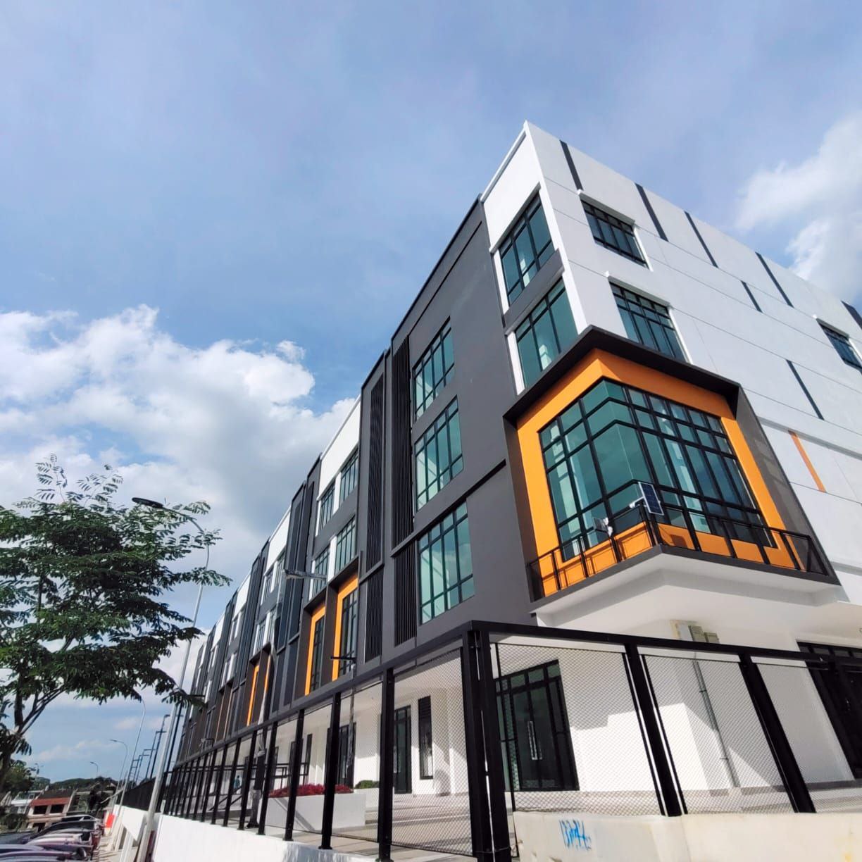 Pelangi Avenue Four Storey Commercial Shoplot with Private Lift