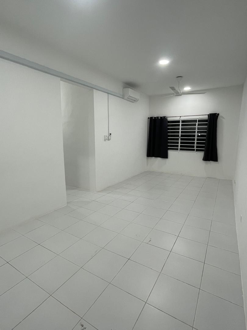 Acacia Apartment, Menggatal For Rent