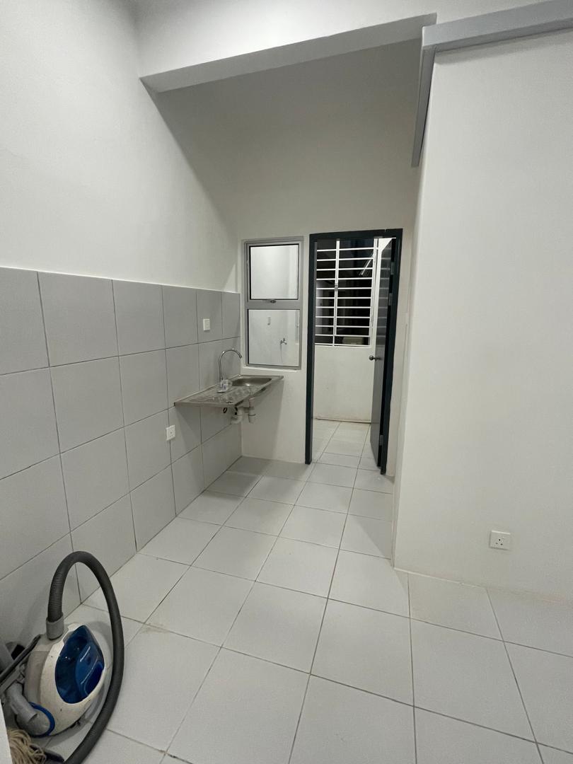 Acacia Apartment, Menggatal For Rent